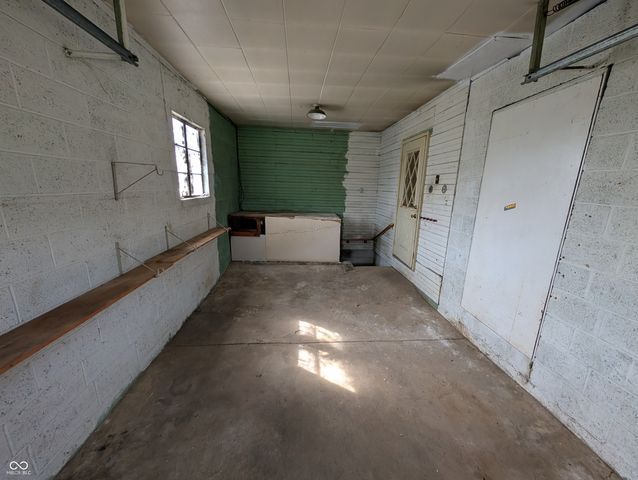 1720 W 24th Street, Anderson, IN 46016