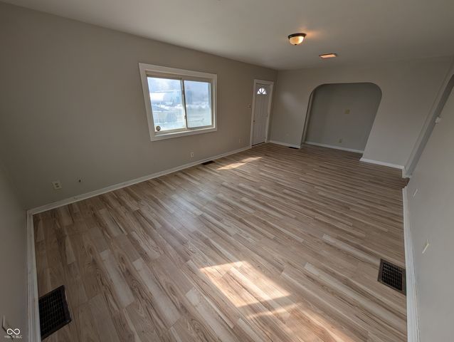 1720 W 24th Street, Anderson, IN 46016