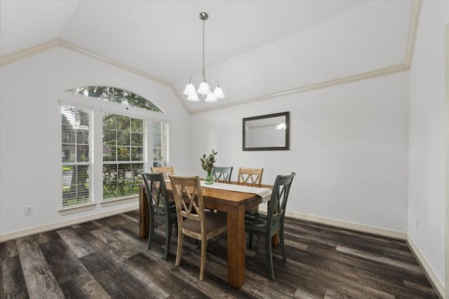 2450 Sullivan Lane, Dickinson, TX 77539