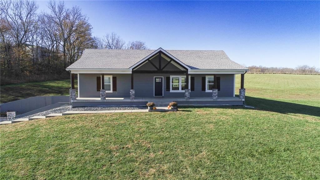 4012 Hackberry Lane, Bates City, MO 64011