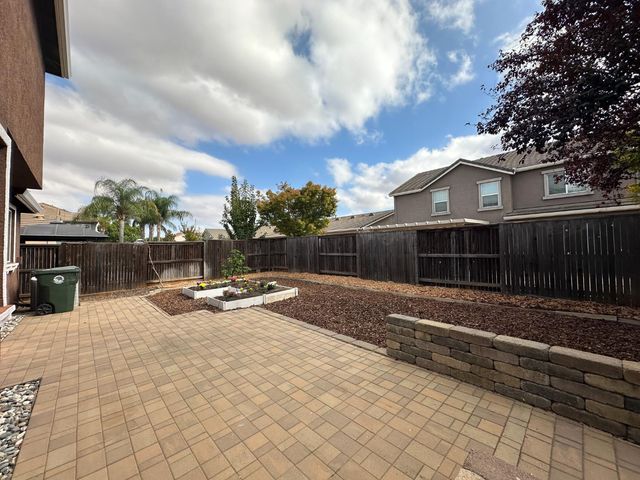 12260 Habitat Way, Rancho Cordova, CA 95742