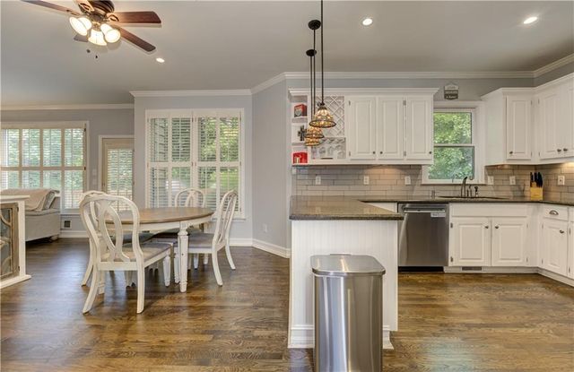 409 Misty Ridge Way, Woodstock, GA 30189