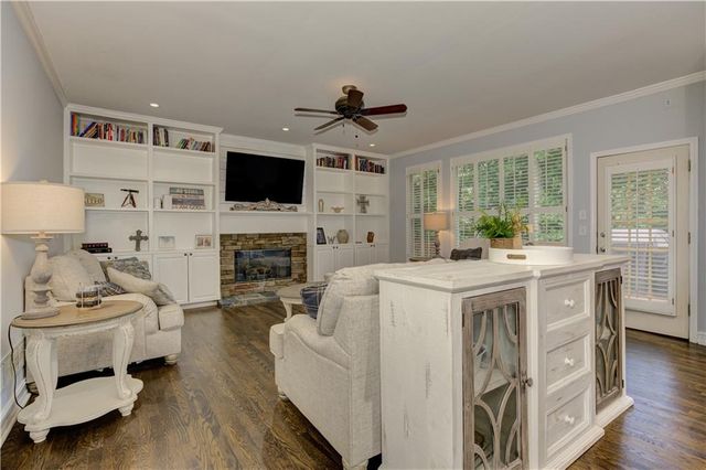 409 Misty Ridge Way, Woodstock, GA 30189