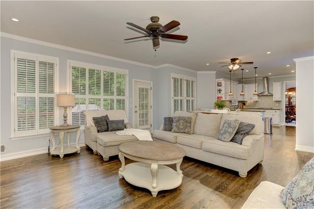 409 Misty Ridge Way, Woodstock, GA 30189