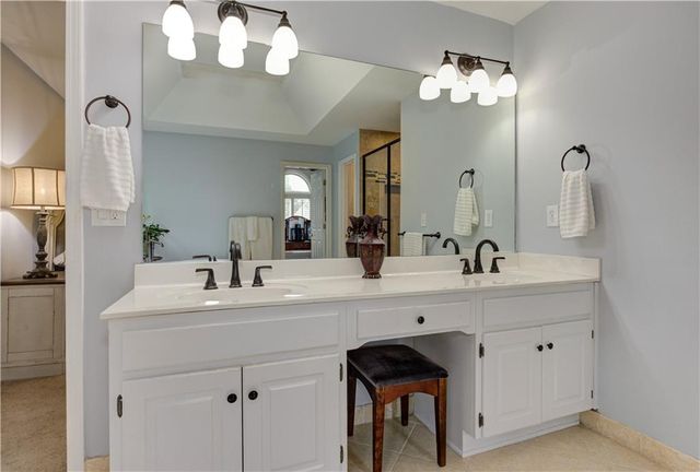 409 Misty Ridge Way, Woodstock, GA 30189