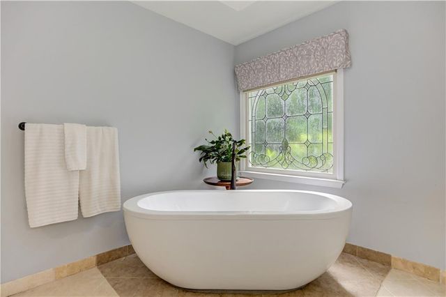 409 Misty Ridge Way, Woodstock, GA 30189