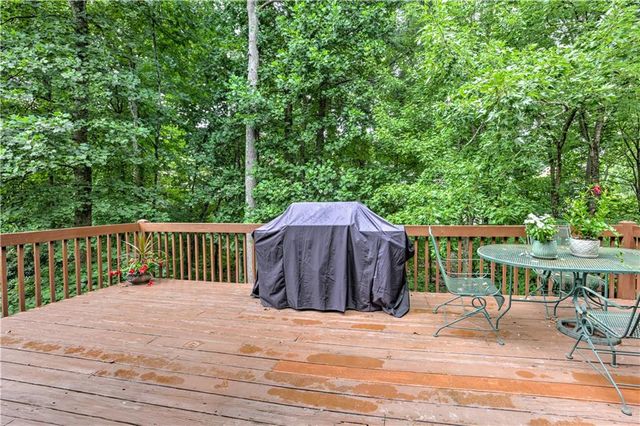 409 Misty Ridge Way, Woodstock, GA 30189