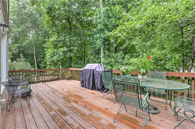 409 Misty Ridge Way, Woodstock, GA 30189