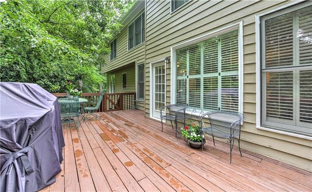 409 Misty Ridge Way, Woodstock, GA 30189