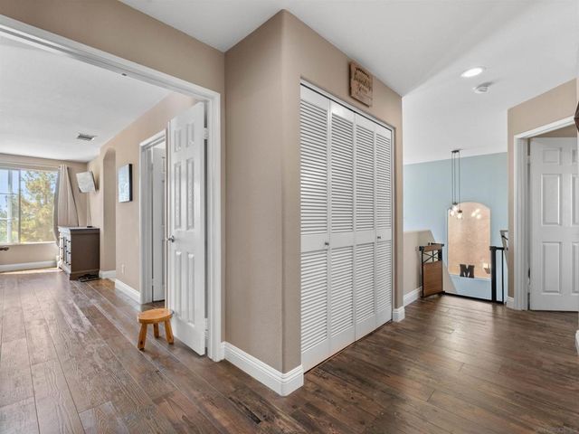 2925 Sunhaven Court, Alpine, CA 91901