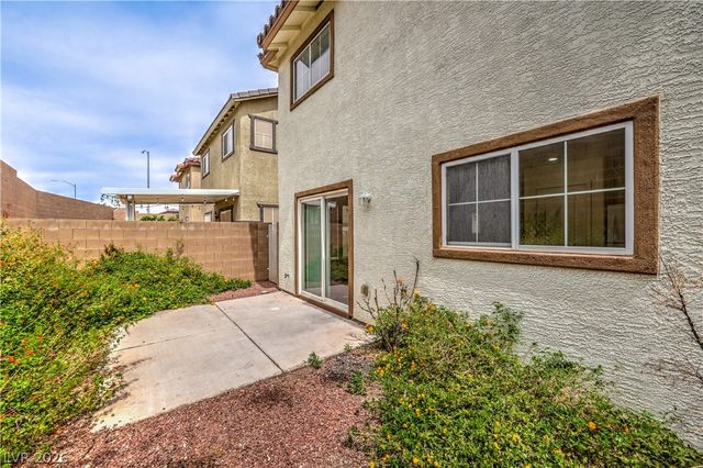 609 Monument Point Street, Henderson, NV 89002