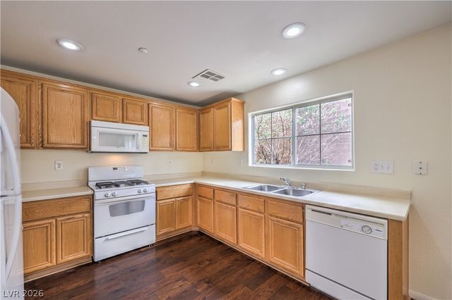 609 Monument Point Street, Henderson, NV 89002