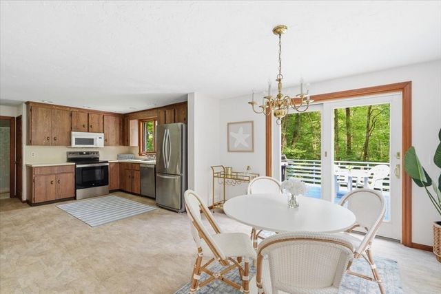 200 Cushing St, Hingham, MA 02043