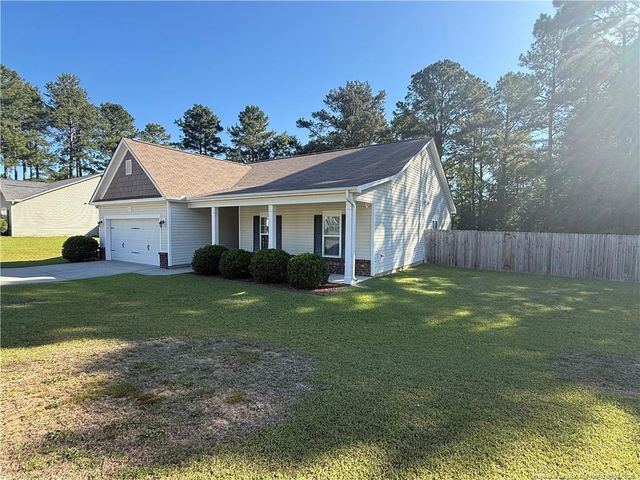 177 Sidesaddle Court, Raeford, NC 28376