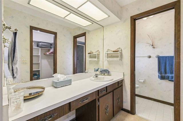 225 LAKE DESTINY TRAIL, Altamonte Springs, FL 32714