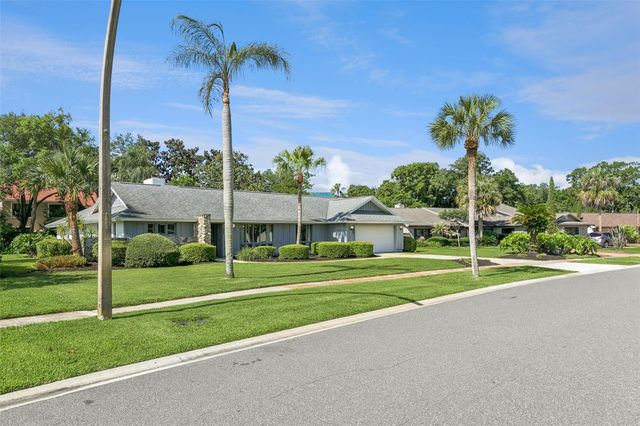 225 LAKE DESTINY TRAIL, Altamonte Springs, FL 32714