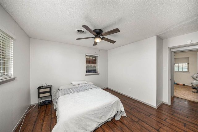 3805 SE Elmhurst Ln, Lawton, OK 73501