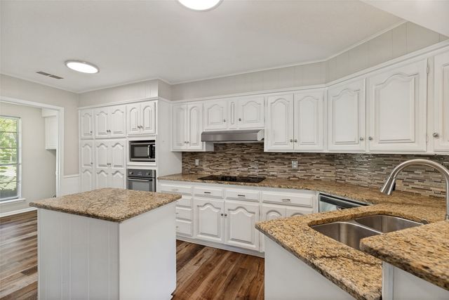 2500 Brookhaven Drive, Denison, TX 75020
