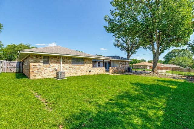 2500 Brookhaven Drive, Denison, TX 75020
