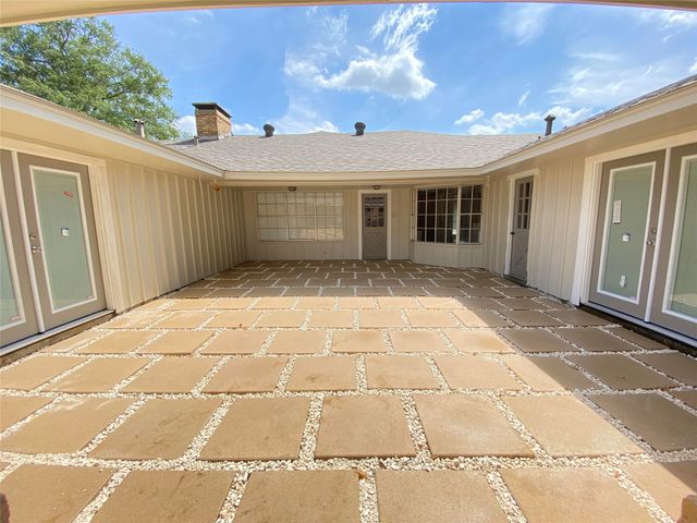 2500 Brookhaven Drive, Denison, TX 75020