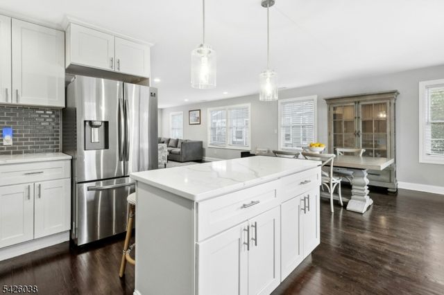 207 Columbia Ave, Cranford Twp., NJ 07016