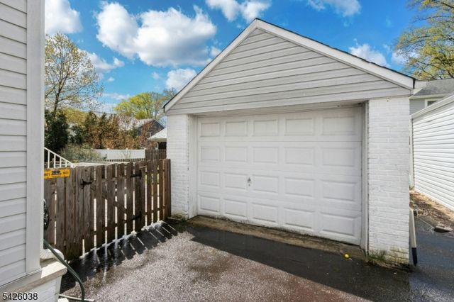 207 Columbia Ave, Cranford Twp., NJ 07016