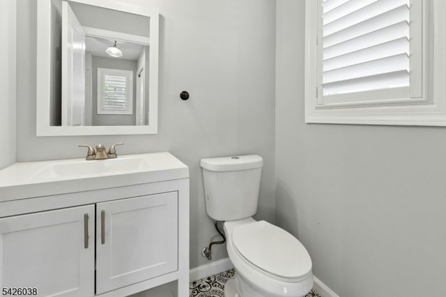 207 Columbia Ave, Cranford Twp., NJ 07016