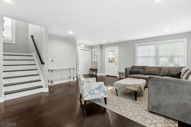 207 Columbia Ave, Cranford Twp., NJ 07016