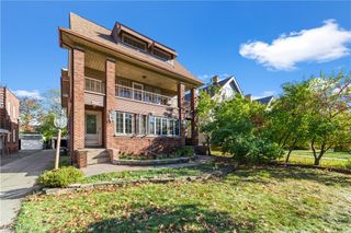 14724 Clifton Boulevard, Lakewood, OH 44107