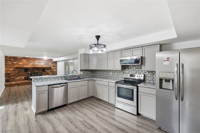 5880 Charlesgate Road, Huber Heights, OH 45424