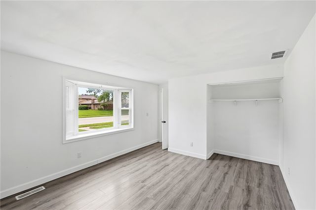 5880 Charlesgate Road, Huber Heights, OH 45424