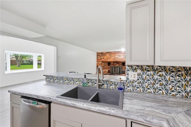 5880 Charlesgate Road, Huber Heights, OH 45424