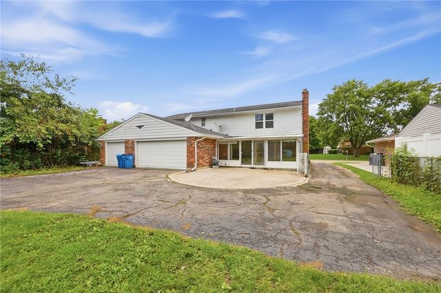 5880 Charlesgate Road, Huber Heights, OH 45424