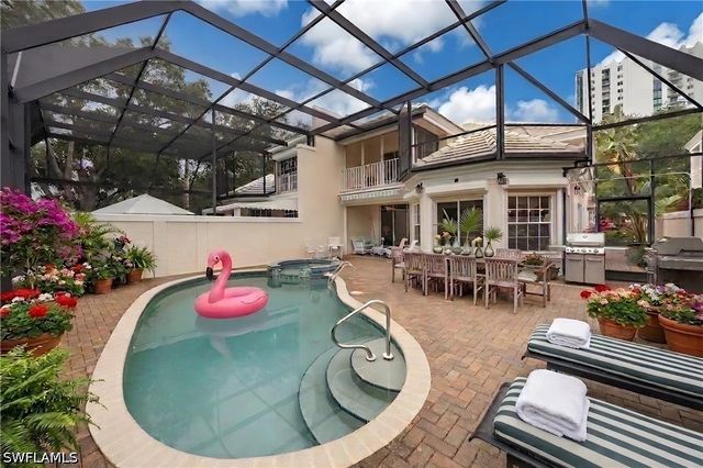 312 Carlton PL 29, Naples, FL 34108