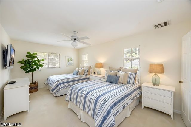 312 Carlton PL 29, Naples, FL 34108