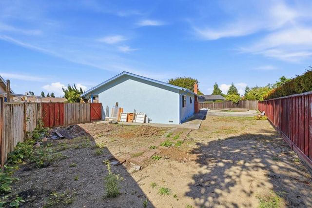 2447 Douglas Street, Union City, CA 94587