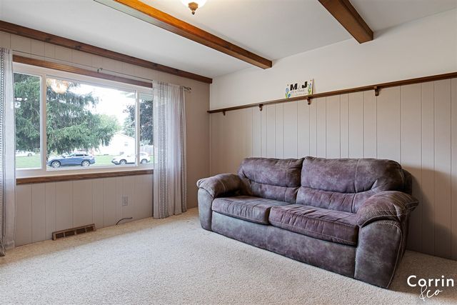 7490 N Garden Court, Jenison, MI 49428