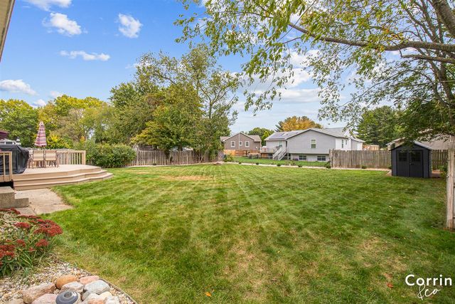 7490 N Garden Court, Jenison, MI 49428