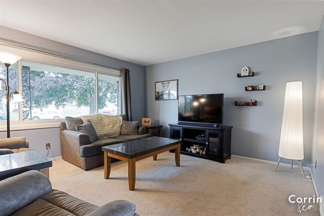 7490 N Garden Court, Jenison, MI 49428