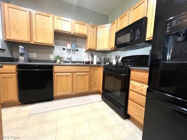 108 Yellowstone Court, Berea, OH 44017