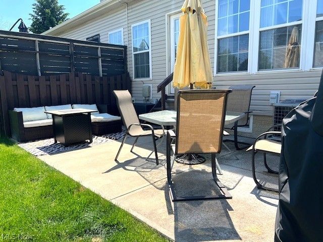 108 Yellowstone Court, Berea, OH 44017