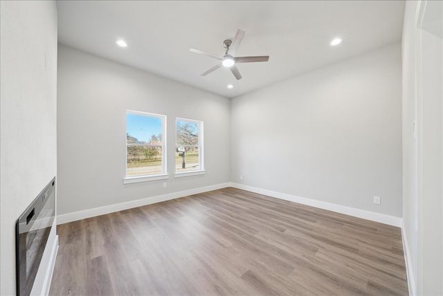 115 Church Street, Waxahachie, TX 75165