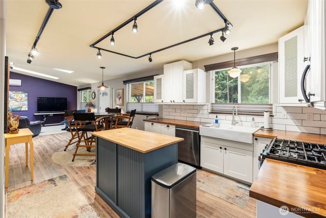 41 Ames Lane, Port Ludlow, WA 98365