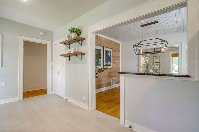 4004 El Campo Avenue, Fort Worth, TX 76107