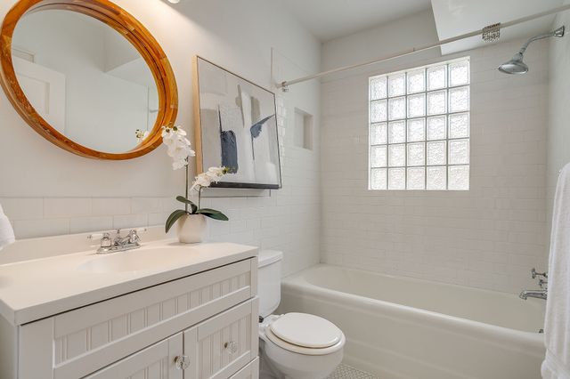 4004 El Campo Avenue, Fort Worth, TX 76107