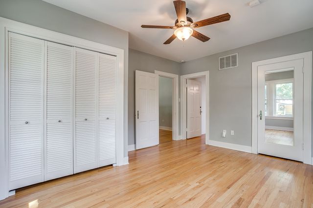 4004 El Campo Avenue, Fort Worth, TX 76107