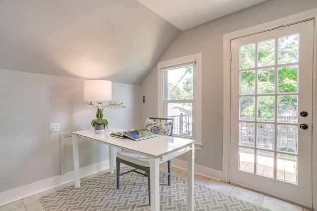 4004 El Campo Avenue, Fort Worth, TX 76107