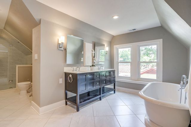 4004 El Campo Avenue, Fort Worth, TX 76107