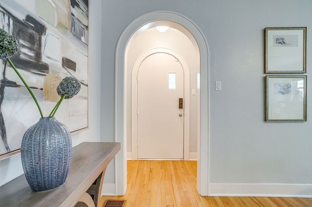 4004 El Campo Avenue, Fort Worth, TX 76107