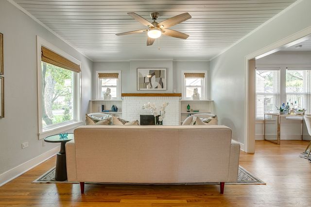 4004 El Campo Avenue, Fort Worth, TX 76107